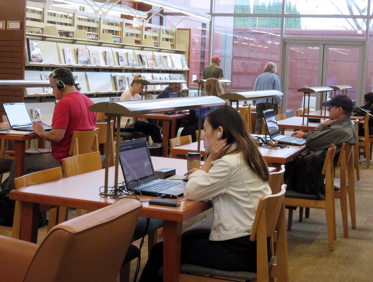 四川大学考研978借鉴书目,四川大学27新传考研借鉴书 四川大学考研978借鉴书目,四川大学27新传考研借鉴书