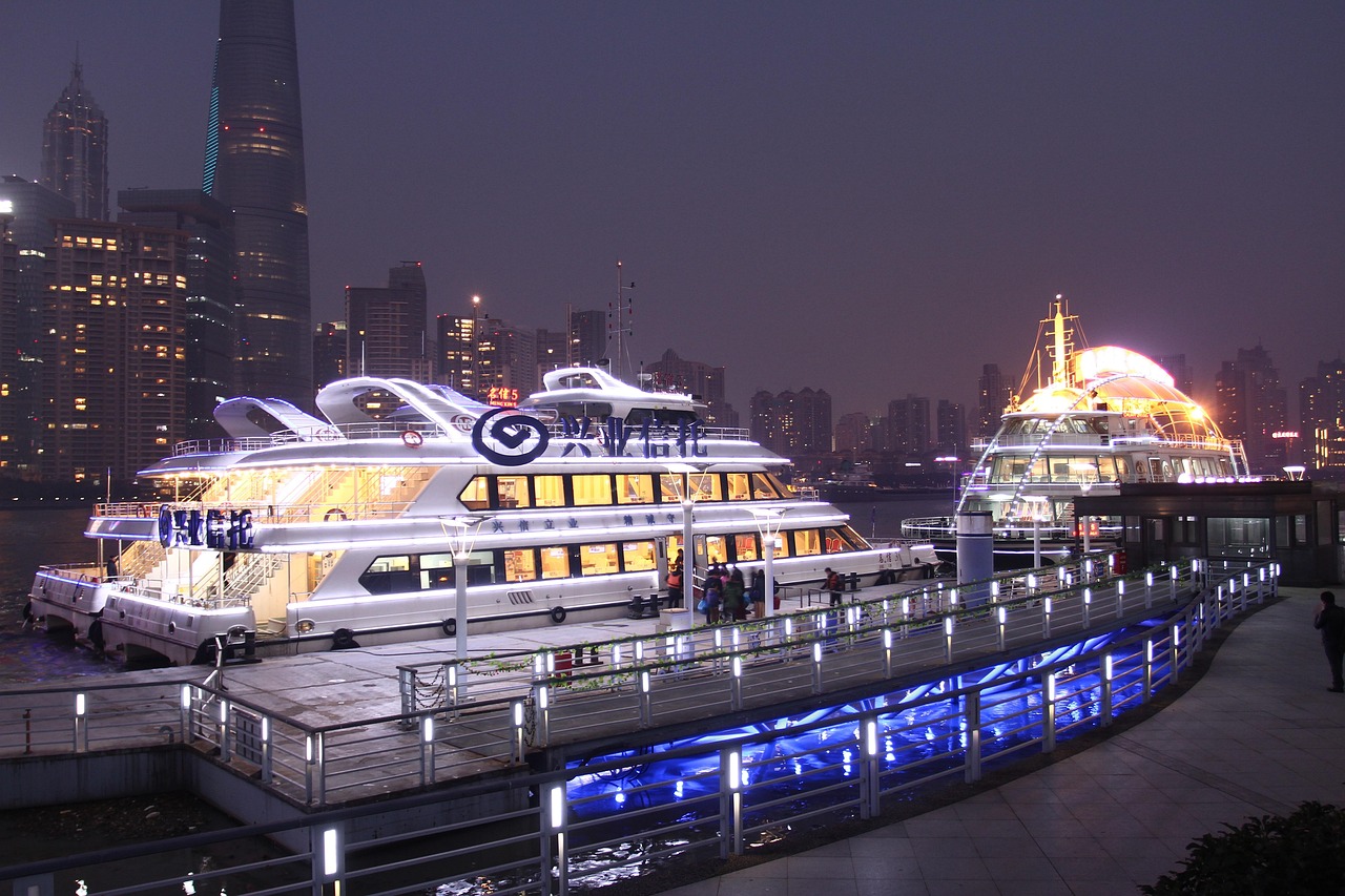 上海外滩图片夜景图片大全︰(上海外滩图片100张小图片) 上海外滩图片夜景图片大全︰(上海外滩图片100张小图片)