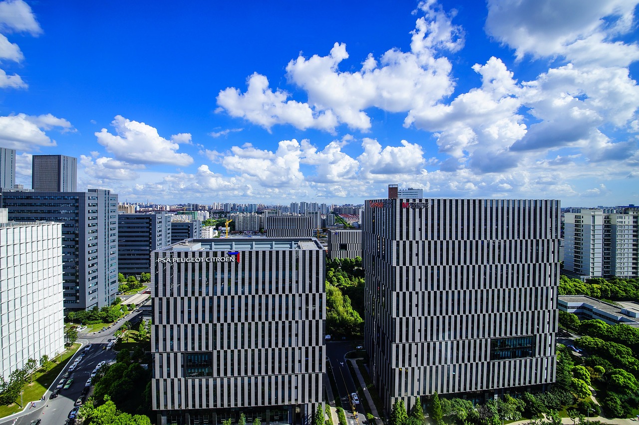 上海商学院哪个专业好︰(上海商学院哪个专业好就业)